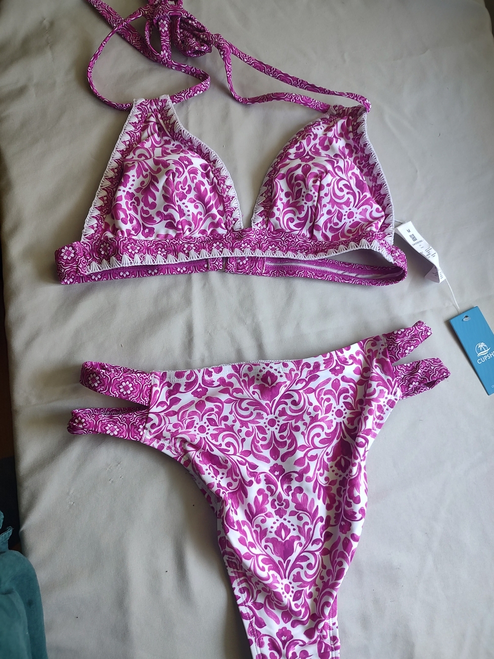 Cupshe Pink and White Floral-Pattern Triangle Bikini